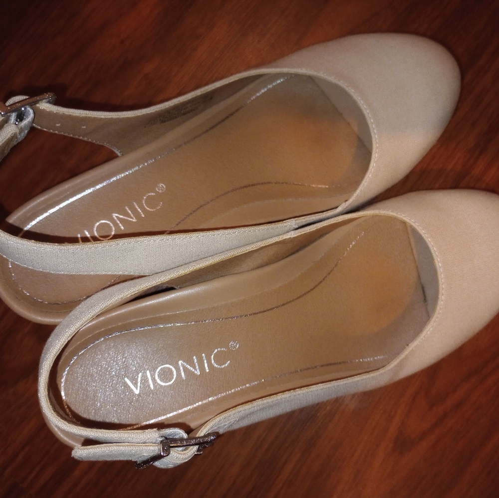 Vionic Beige Canvas Espadrille Wedge Slingbacks - Picture 5 of 12